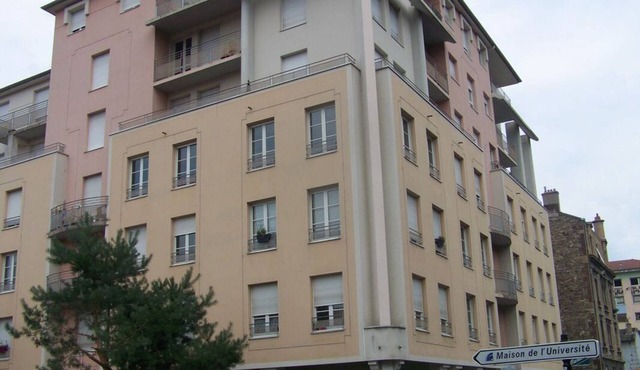 6 BED APARTMENT