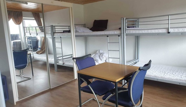 6-bed apartment with terrace