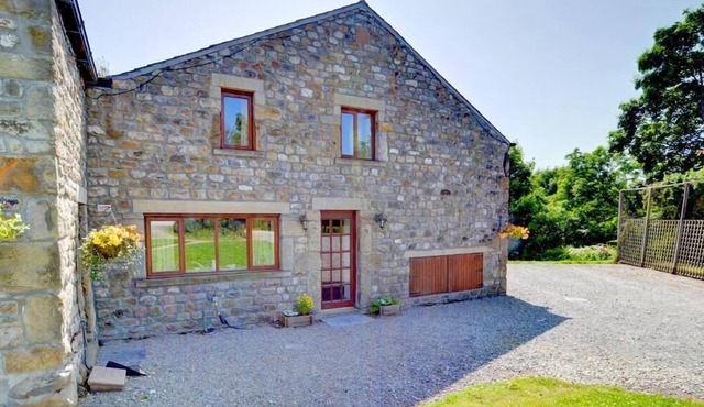 6 Bed in Tosside Near Settle (oc-ds102)