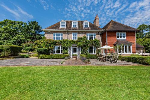 6 Bed in Robertsbridge oc-d29525