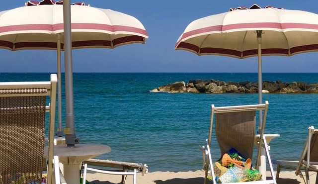 6 bed Villa with private pool in the Real Italy