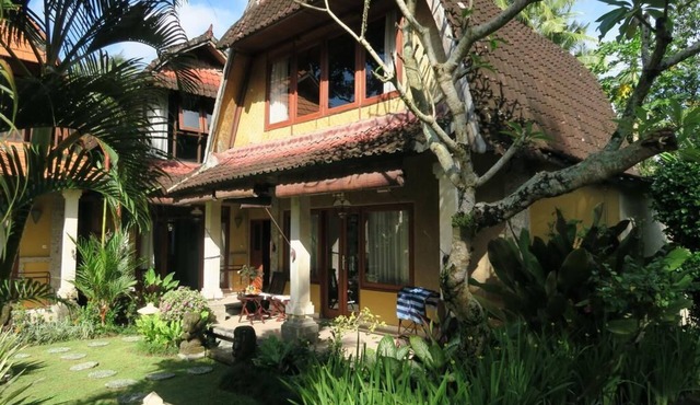 6 Bedrom Pool Vila Nice & Suitable for Family