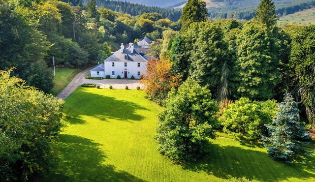 6 bedroom accommodation in Brodick