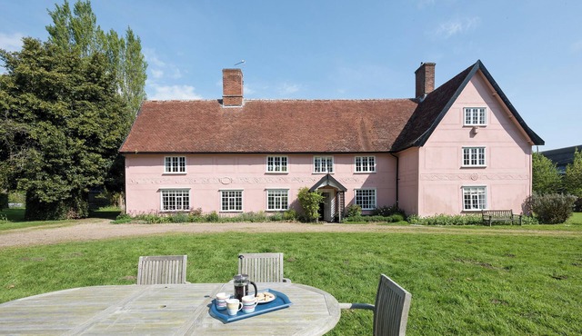 6 bedroom accommodation in Henham, near Southwold