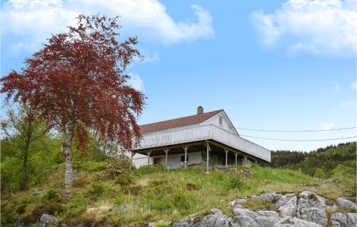 6 Bedroom Lovely Home In Seim