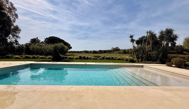 6 bedroom villa completely renovated in 2026 located between sea and countryside ✨