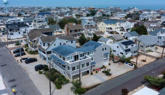 6 Beds, 4 Baths w Elevator LBI - Now Booking 2027 limited 2026 dates still avail