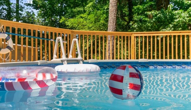 6 BR & 20 Mins to Downtown! Pool- Monterey Maison