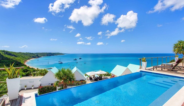 6 BR Villa On Crocus Bay with Pool & Concierge