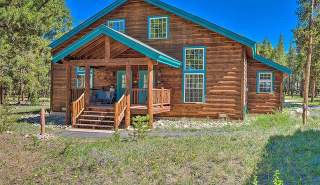 6 Mi to Turquoise Lake: Retreat w/Covered Deck!