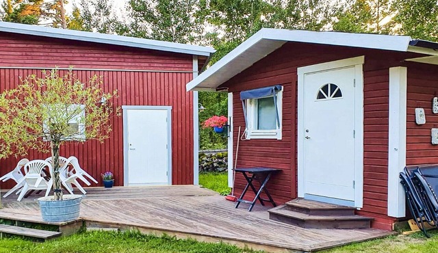6 person holiday home in MÖNSTERÅS
