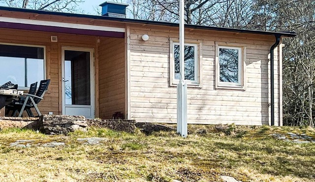 6 person holiday home in RÖRVIK