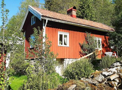 6 person holiday home in Henån