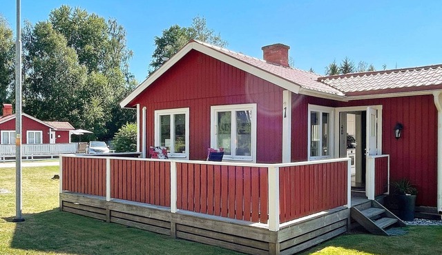 6 person holiday home in VIRSERUM