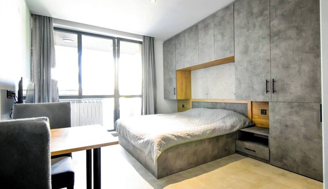 6 Studios | 6 Bathrooms | 2 Levels | Kitchens