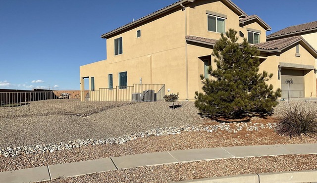 60% Off April 1-May31. Beautiful, private, safe house close to casino & golf.