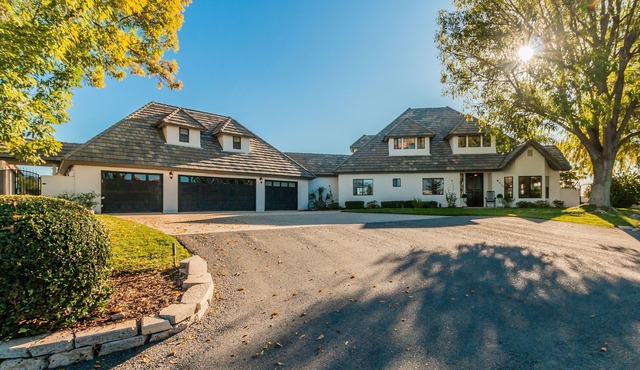 6b/4.5 bath PERMITTED TEMECULA WINE COUNTRY VACATION ESTATE