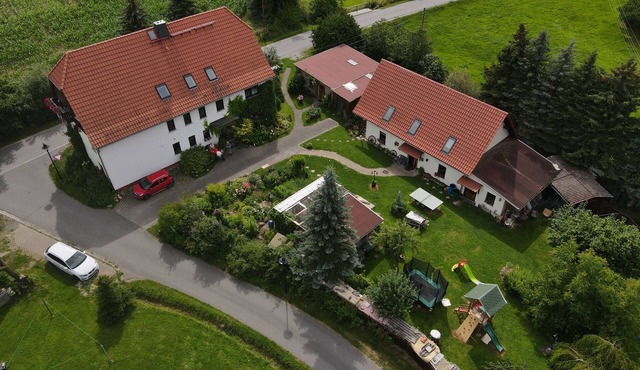 7-bed room *, wheelchair accessible, accommodation in the middle of garden,