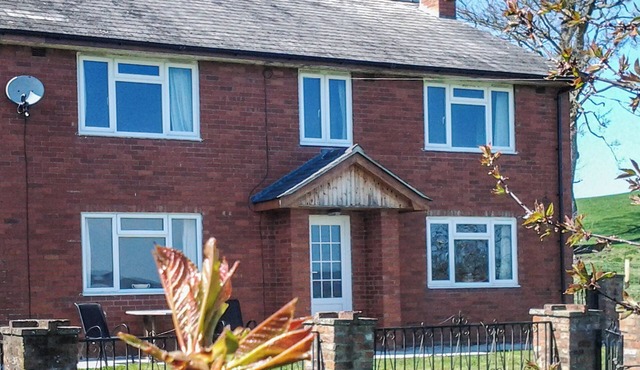 7 bedroom accommodation in Llanyblodwel