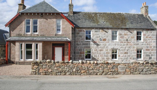 7 bedroom accommodation in Potarch, near Banchory