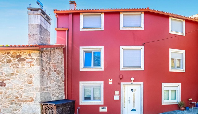 7 bedroom accommodation in Vimianzo