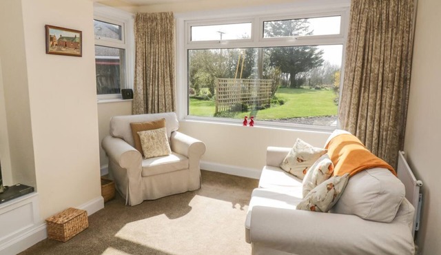 7 Cummertrees, Annan