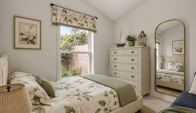 7 minutes away from downtown Conway. Single residence in countryside
