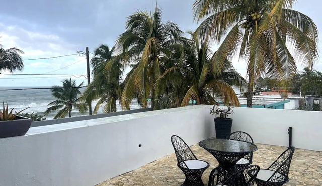 #7 Ojo Del Buey, Second Floor Boutique Hotel Room with Balcony overlooking Ocean