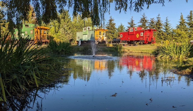 7 Themed Cabooses - Pet Friendly
