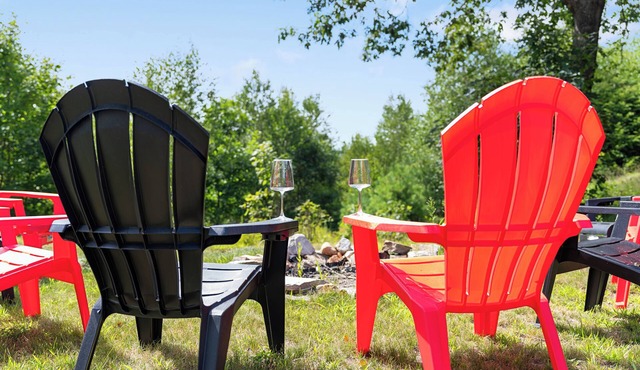 70 Private Acres+Sleeps 12+Fire Pit+Pet Friendly