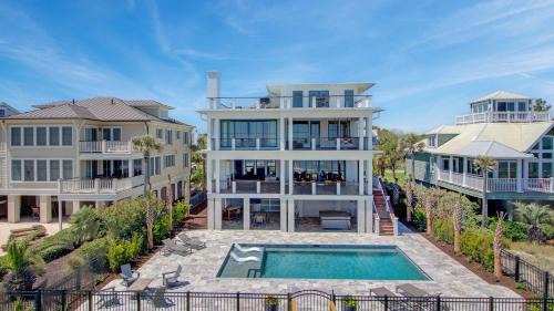 710 Ocean Boulevard by AvantStay