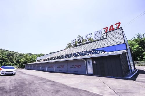 747 Motel