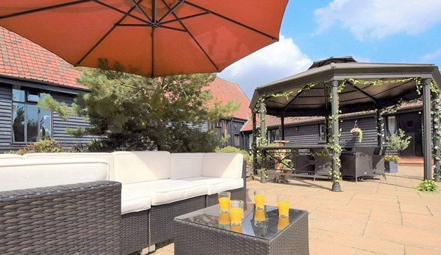 8 bedroom accommodation in Badley, near Needham Market