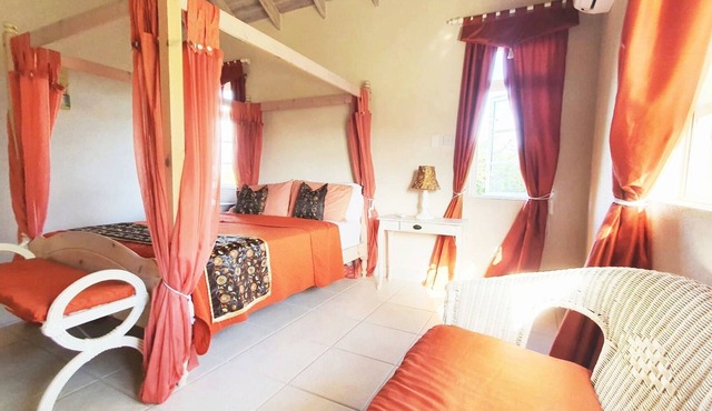8 Minutes To 2 Beaches - Gated Community Home With Ensuites