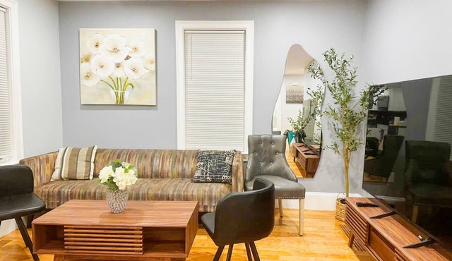 85a Charming, Cozy 3BR, 2BA Home Near Downtown Boston