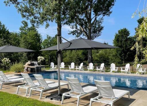 883 suite 102 Bromont Vieux Village 2cac , foyer