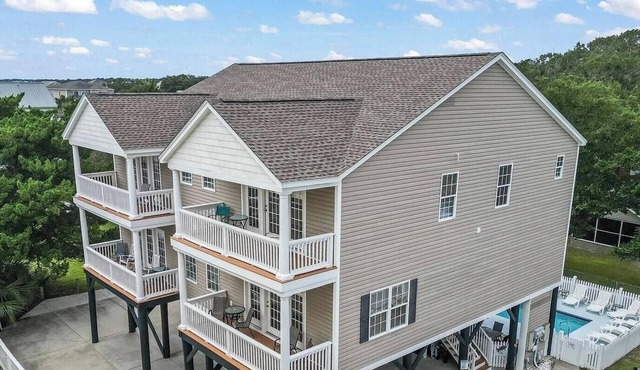 8BR Beach Retreat w/TWO Private Pools Walk to Ocean