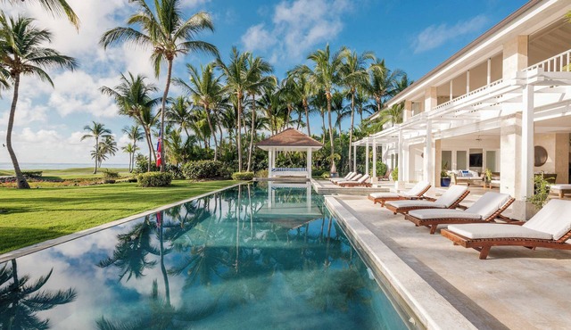 8BR Oceanfront Golf Estate with Private Gym