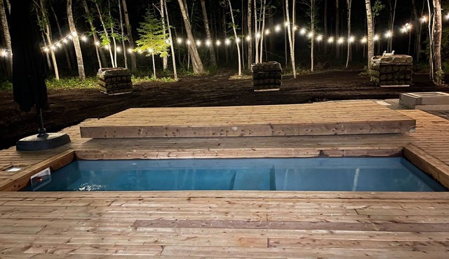 8TH ESCAPE w/Plunge Pool, Hot Tub, Sauna backing onto 8th Hole on Granite Hills