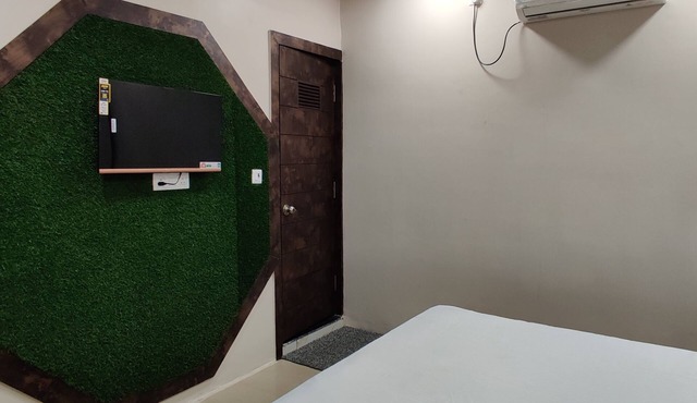 9-bedroom bed & breakfast in enchanting Mathura with AC, WiFi