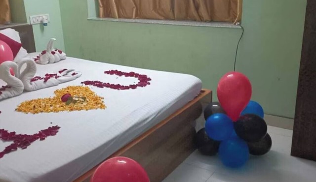 9-bedroom building in fabulous Kolkata with WiFi, fitness room, AC