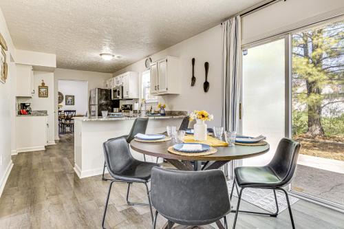 9 Mi to Dtwn Indianapolis: Family-Friendly Home!