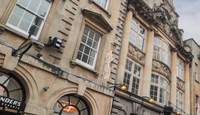 9 Old City Chambers