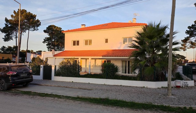 90 M2 GROUND FLOOR APARTMENT WITH PRIVATE GARDEN