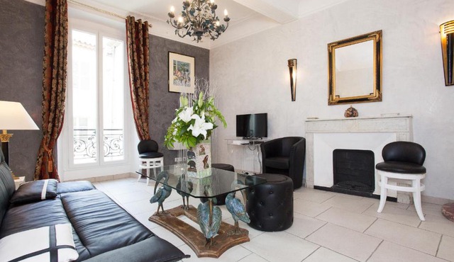 90 Rue Meynadier