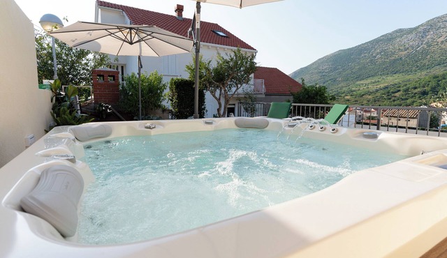 90m2 Beautiful family apartment with sea view