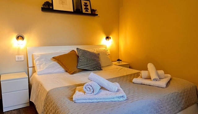 A 5-minute walk from the sea and the station, La Casetta is comfortable and cozy.