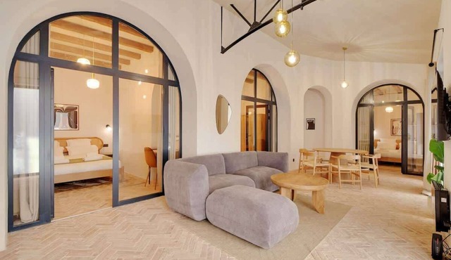 A Authentic 3-BR/2Ba in Opera - Grands Boulevards