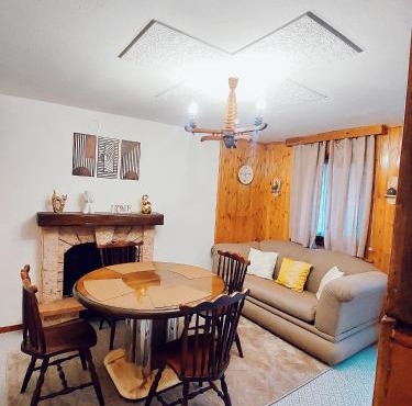 A beautifully furnished semi-detached house in Strozza, Bergamo