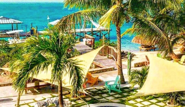 A Boutique Villa & Waterfront Playground: Private Pool, Hot Tub, Beach & Dock!